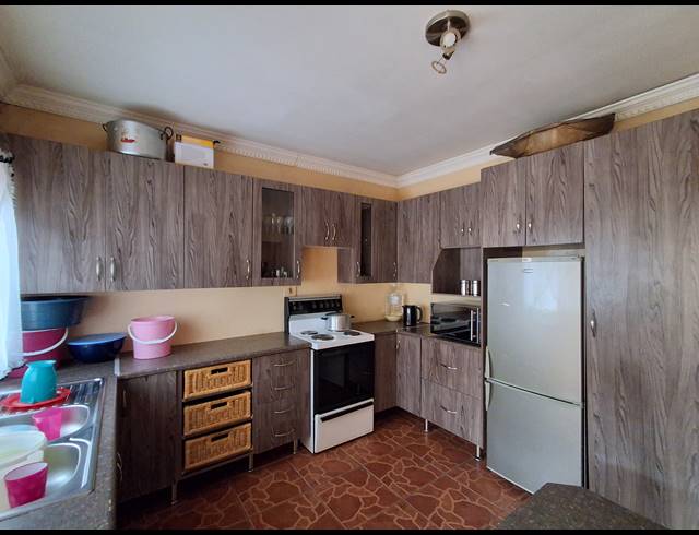 2 BEDROOM FREESTANDING FOR SALE IN JOUBERTON